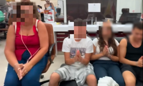 Ταϊλάνδη: Ιταλοί μαθητές καθύβρισαν γυναίκα στο τρένο – Ζήτησαν δημόσια συγγνώμη
