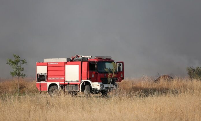 1752601-0f96d604-pirosvestiki-kapnoi.jpg