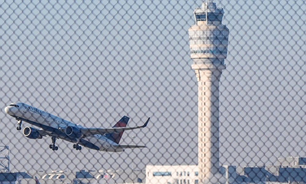 Οι πυρκαγιές στη Γαλλία «αρρώστησαν» 6 αεροσυνοδούς – Η αποζημίωση των 100.000 ευρώ στους επιβάτες