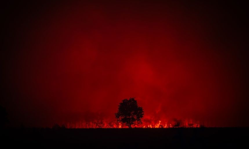 Φωτιές στη Γαλλία – Έλληνας πυρομετεωρολόγος εξηγεί το σπάνιο φαινόμενο pyrocumulonimbus