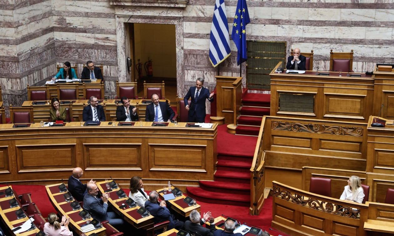 Συνταγματική Αναθεώρηση: Συναίνεση γιοκ για τις 180 ψήφους – «Όνειρο θερινής νυκτός» η συμφωνία