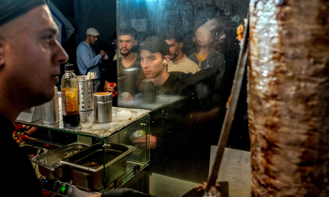 Ο «πόλεμος» του κεμπάπ ανάμεσα στην Τουρκία και τη Γερμανία