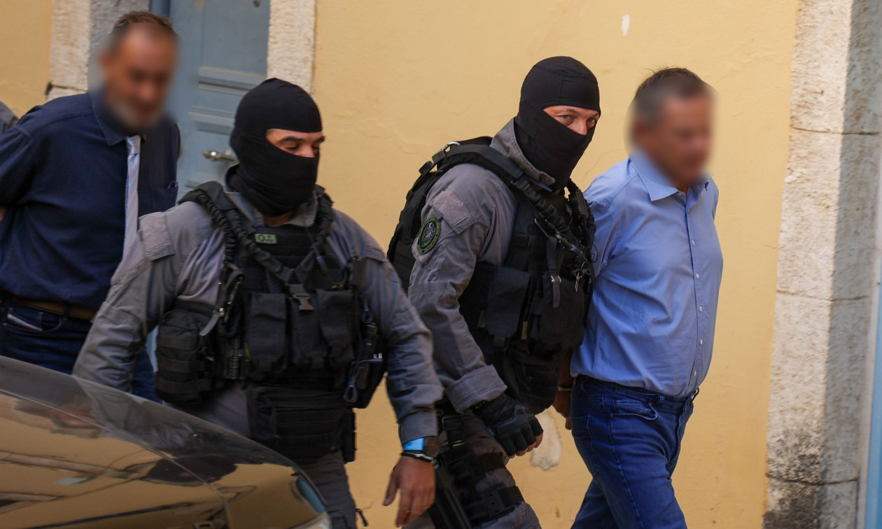 «Γι’ αυτό η βιζιτού πουλά κοπέλια στην κλινική;» – Ο ρόλος της συντρόφου του «Πατομπούκαλου»