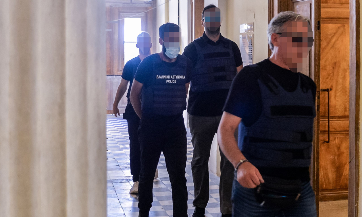 Σύρος: Η διαφωνία ανακρίτρια-εισαγγελέα κρατά εκτός φυλακής τον 42χρονο – Τα επίμαχα 7 δευτερόλεπτα