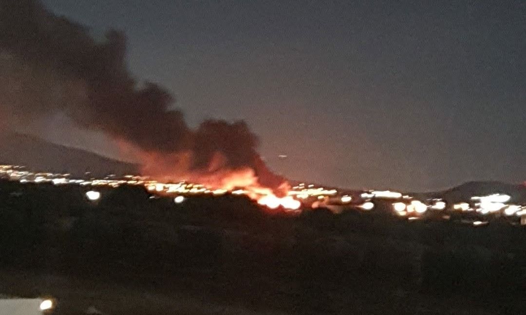 Φωτιά τώρα σε εργοστάσιο ανακύκλωσης στο Μαρκόπουλο