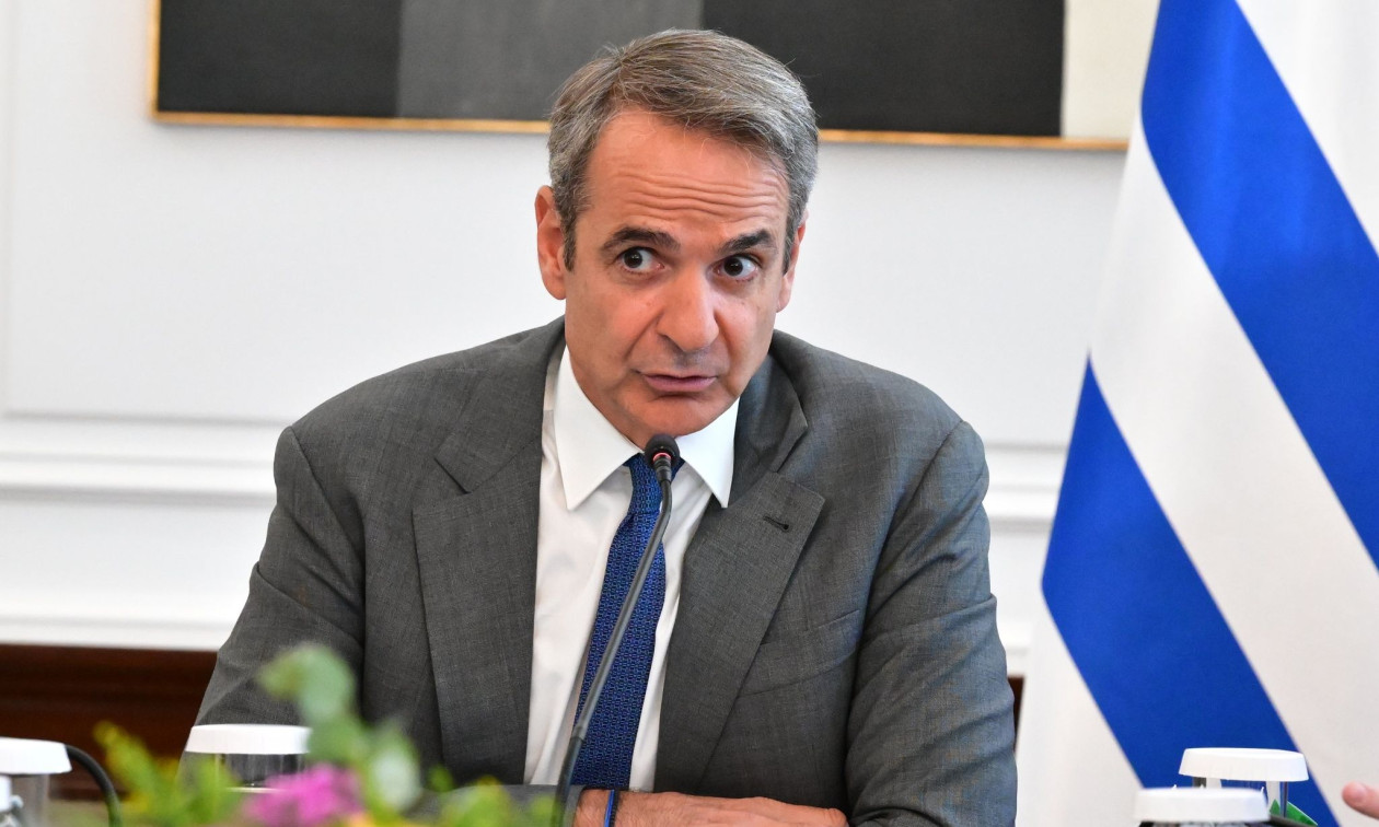 Μητσοτάκης για τους ήρωες πυροσβέστες: Η Πολιτεία τούς τιμά, στέκεται στο πλευρό των οικογενειών του