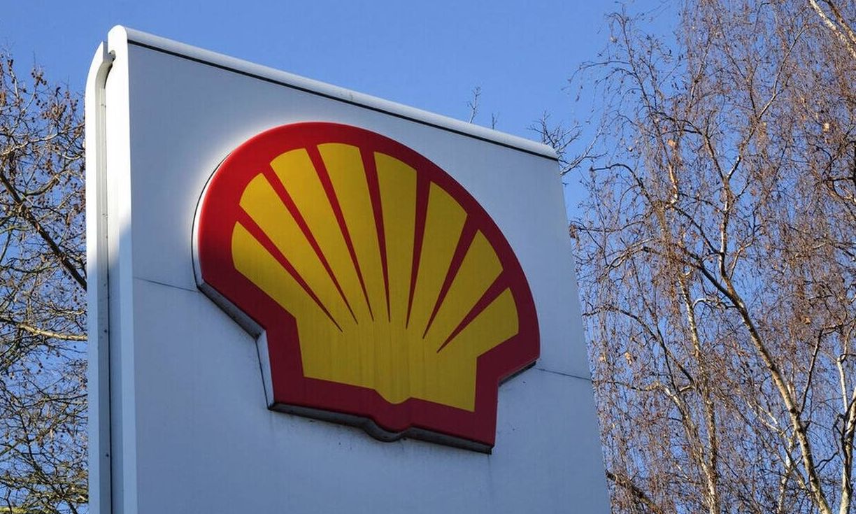 Shell: Υπερδιπλασίασε τα κέρδη της λόγω της εκτόξευσης στις τιμές του πετρελαίου