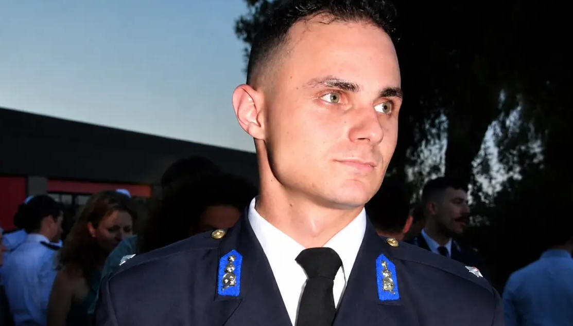 Αγρίνιο: Με τιμές ήρωα κηδεύεται σήμερα ο 27χρονος αξιωματικός της Πυροσβεστικής