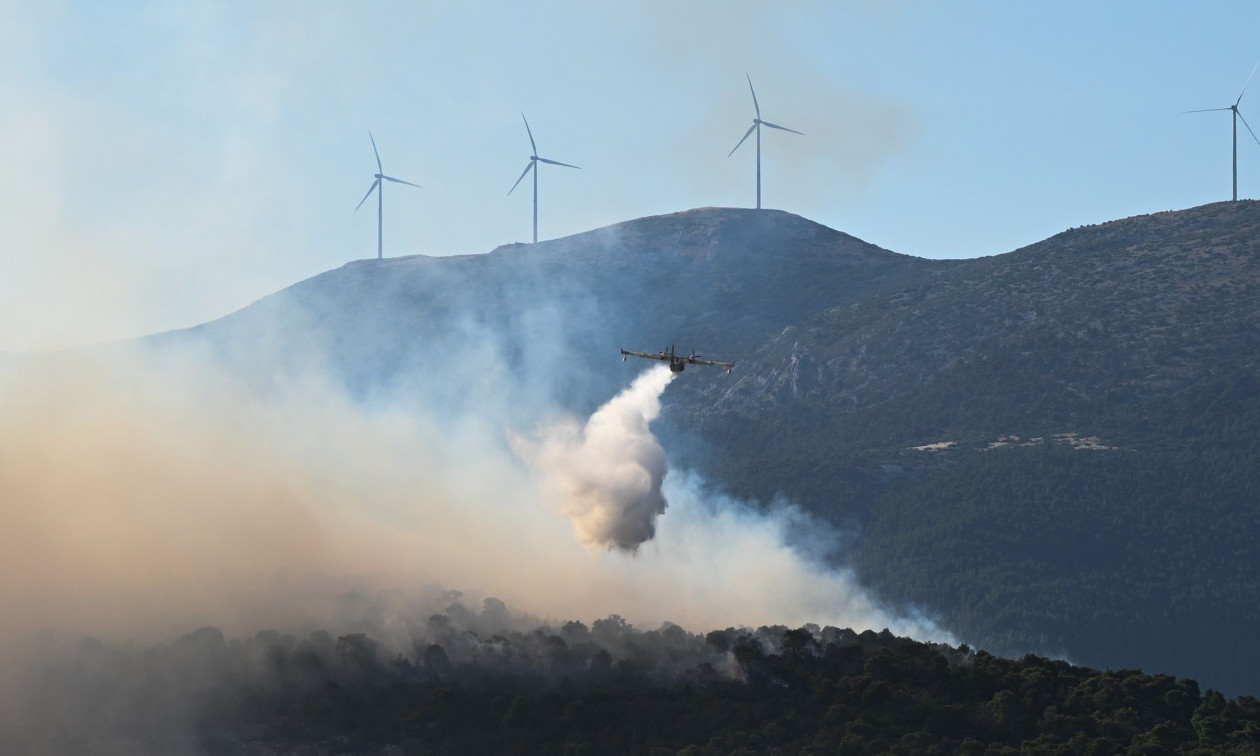 Σε κατάσταση συναγερμού η χώρα: Άνεμοι έως 100 χλμ./ώρα – Συστάσεις για την αποφυγή πυρκαγιών