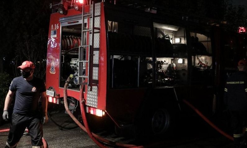 Φωτιά στο Αλαμάνο Κορινθίας