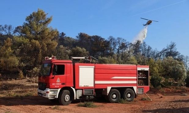Φωτιά στον Στανό Αιτωλοακαρνανίας – Επιχειρούν επίγειες και εναέριες δυνάμεις
