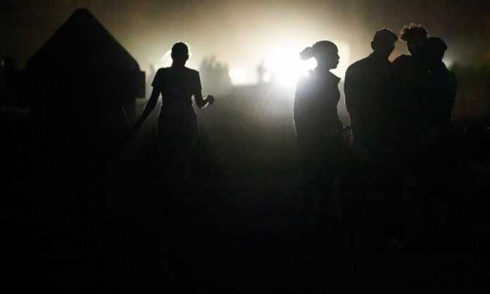 1753898-9b10de0d-cuba-blackout-223.jpg