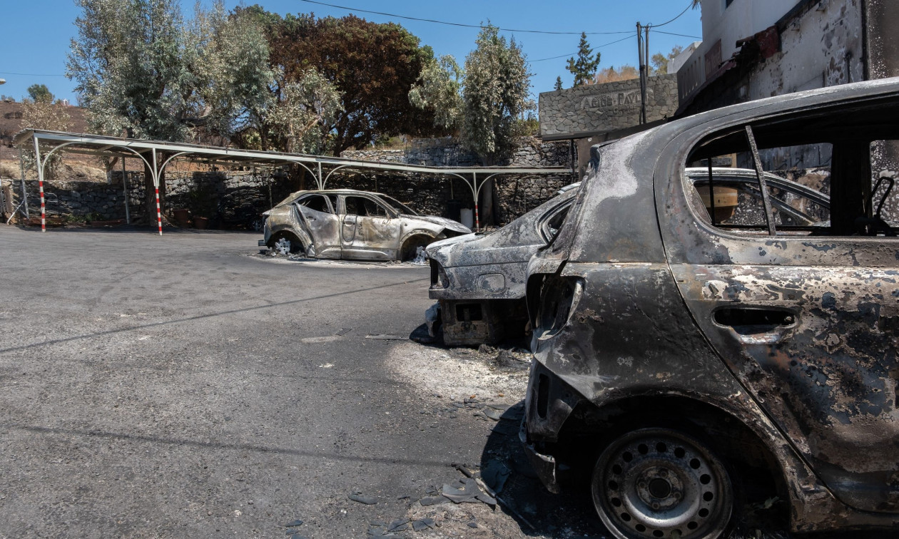Αποκαρδιωτικές εικόνες από τον Άγιο Παύλο Ρεθύμνου μετά τη φωτιά – Φωτογραφίες