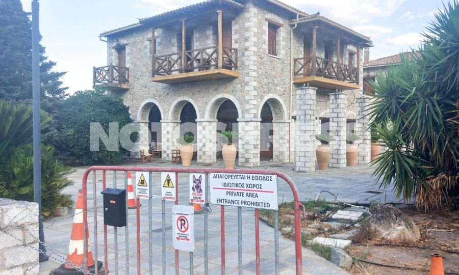 Μυστράς: «Φρούριο» το κλειστό ξενοδοχείο που έκρυβε το πτώμα – Αλυσίδες, κάμερες και απαγορεύσεις