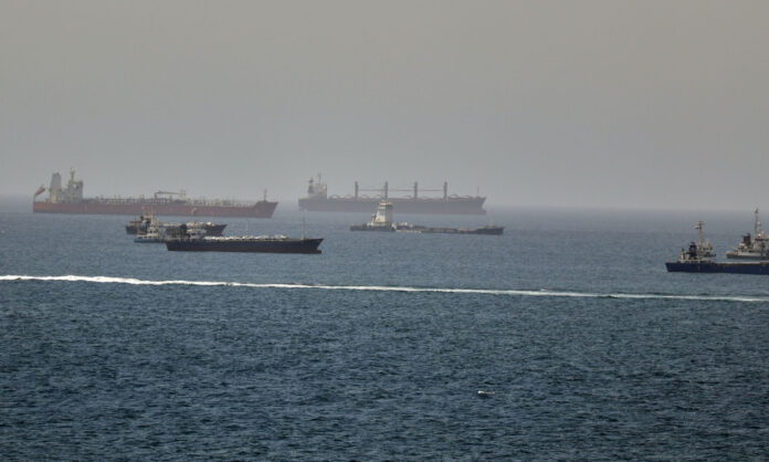 1754616-stena-tou-ormouz.jpg