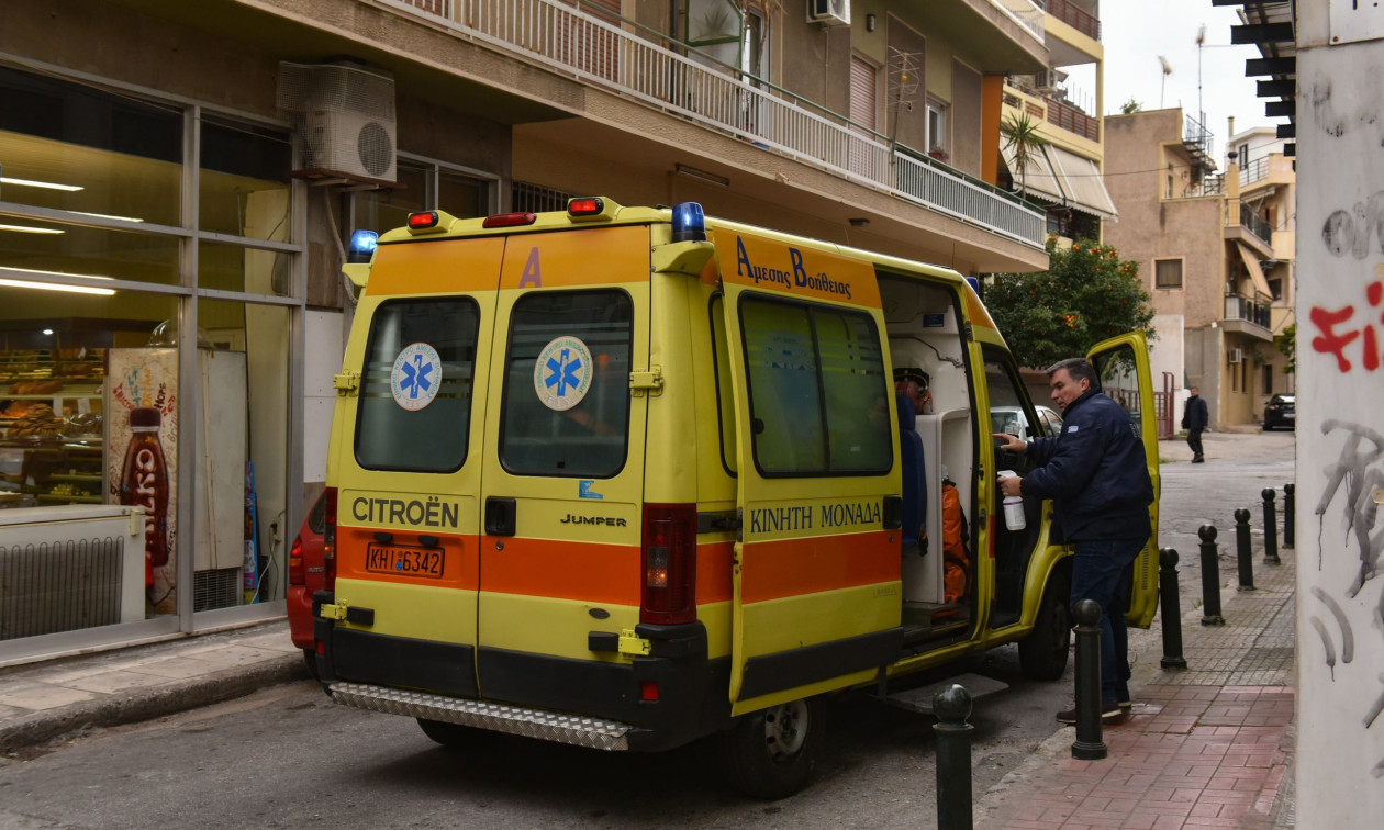 Πύργος: Τροχαίο ατύχημα με ανατροπή αυτοκινήτου έξω από τις σχολές του ΟΑΕΔ