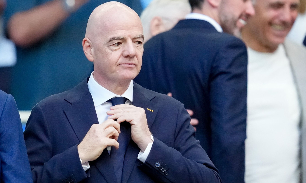 Ινφαντίνο: Αρνείται ότι η UEFA έδωσε «χρυσή» αποζημίωση στην παντρεμένη ερωμένη του