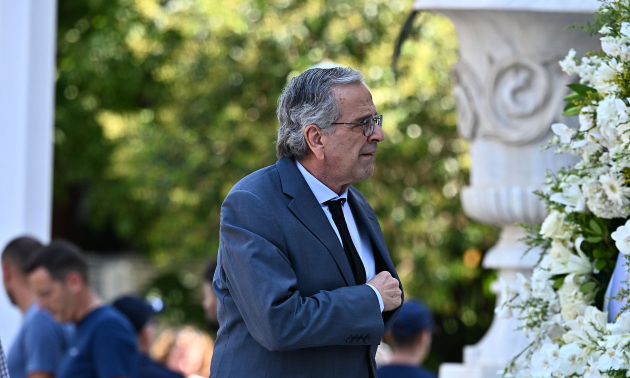 Σαμαράς: Καταλήγει στην απόφαση να ανακοινώσει νέο κόμμα τον Σεπτέμβριο 