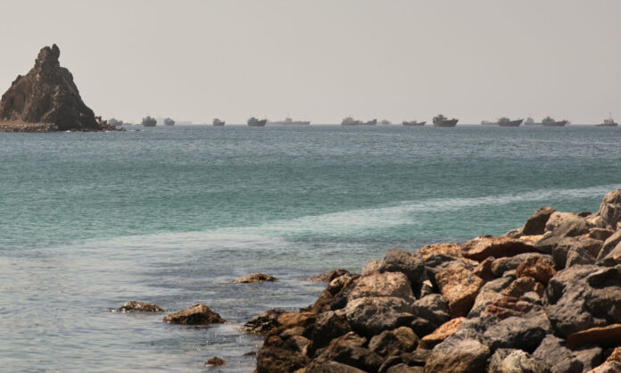 1755396-825c5421-strait-of-hormuz-23.jpg
