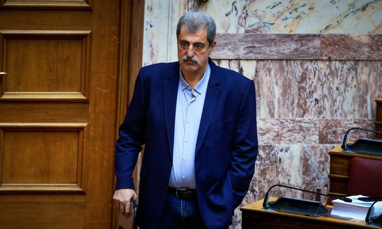 Πολάκης: Αναγκαία, αλλά προσωρινή η λύση της συλλογικής ηγεσίας – «Με τη Ρένα και τον Νίκο μας συνδέ