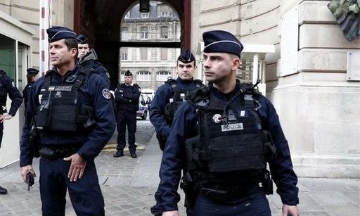 Γαλλία: Δύο αστυνομικοί δέχθηκαν επίθεση με μαχαίρι στην Τουλούζη – Ο δράστης φώναζε «Αλλάχ Ακμπάρ»