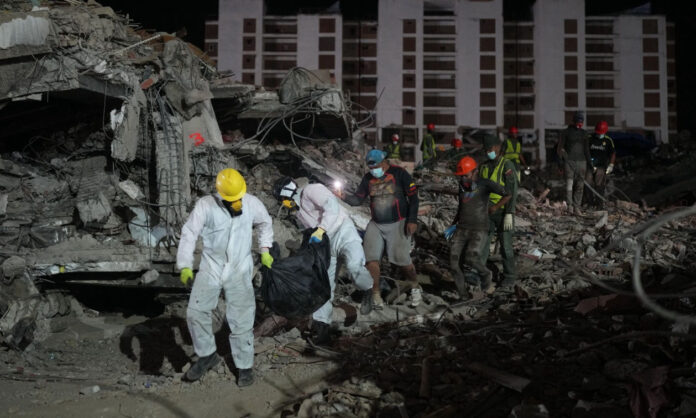1755634-99bab9a0-venezuela-earthquake-306.jpg