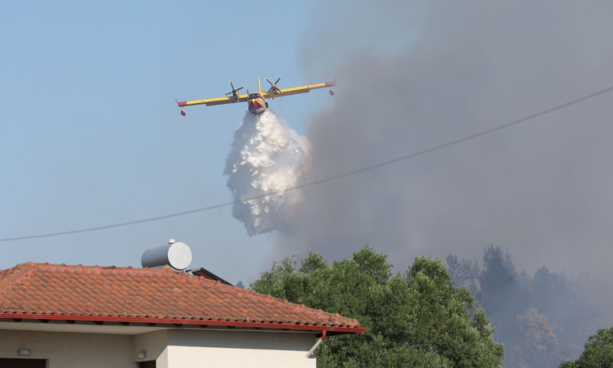 Meteo: Ο καπνός από τη φωτιά στη Σίβηρη έφτασε μέχρι τη Λάρισα – Δορυφορικές εικόνες