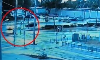 Τροχαίο στη Βούλα: Ελεύθερος μετά την απολογία του ο οδηγός ταξί – Του αφαιρέθηκε η άδεια οδήγησης