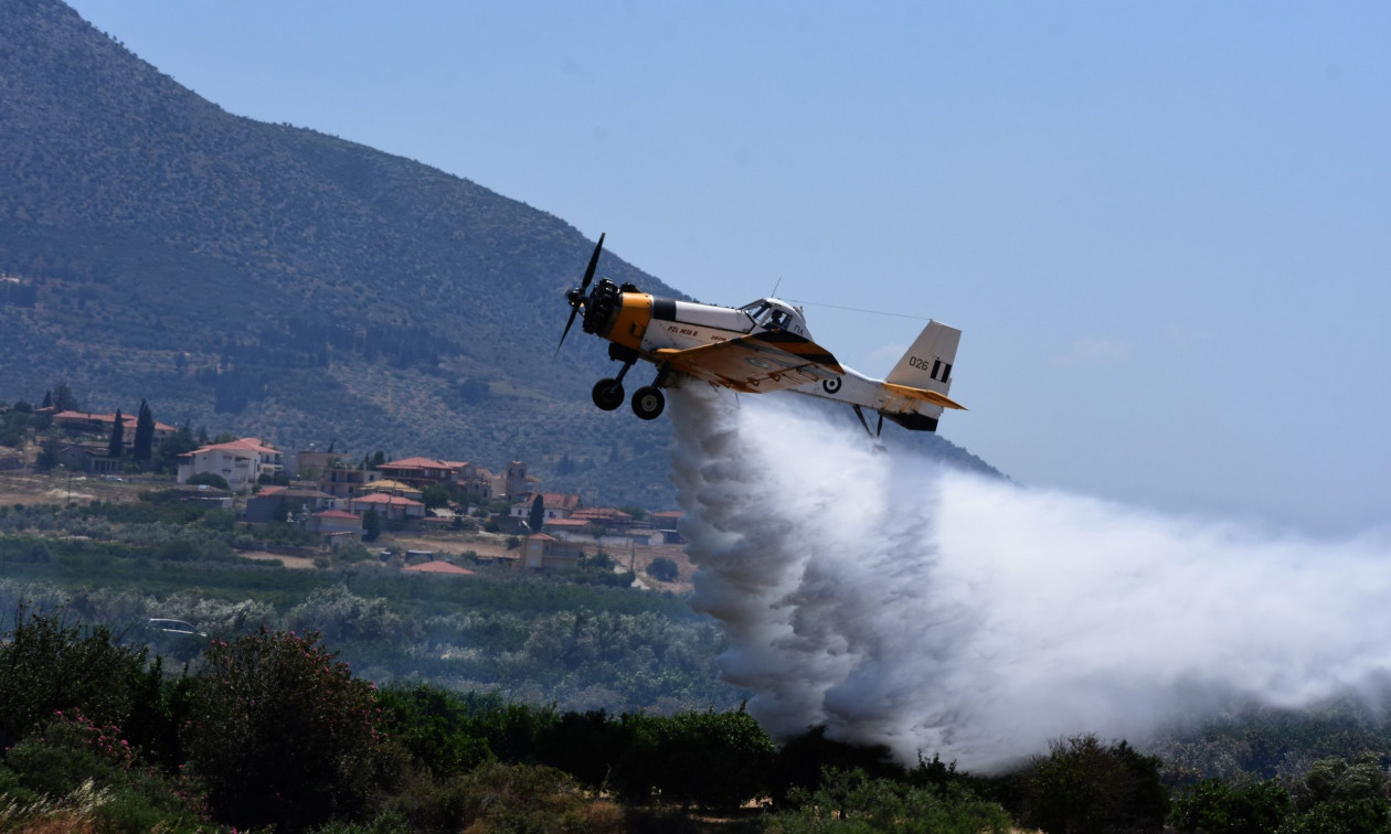 Φωτιά στη Μεσσηνία – Πέντε ενάερια μέσα συνδράμουν από αέρος για την κατάσβεση