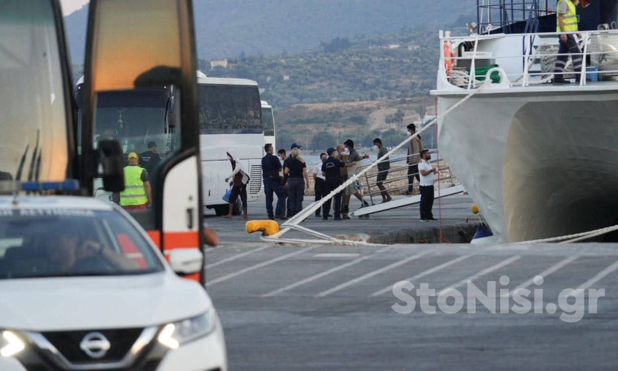 Μυτιλήνη: Στο Καρά Τεπέ 217 μετανάστες από την Κρήτη – Έκτακτη σύσκεψη στην Περιφέρεια