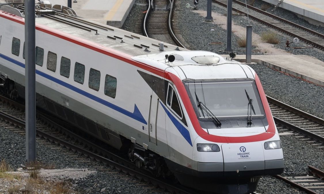 Hellenic Train: Σταδιακή αποκατάσταση των δρομολογίων Προαστιακού μετά τη φωτιά στον Ασπρόπυργο