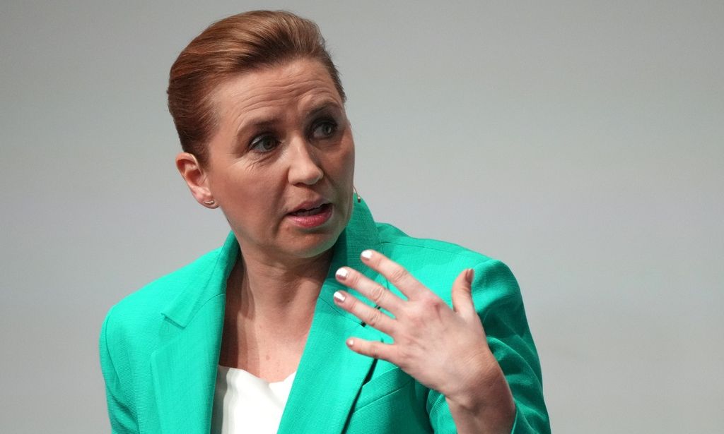 Δανία: Η απάντηση της πρωθυπουργού σε πλαστικό χειρουργό που θέλησε να «διορθώσει» τη μύτη της