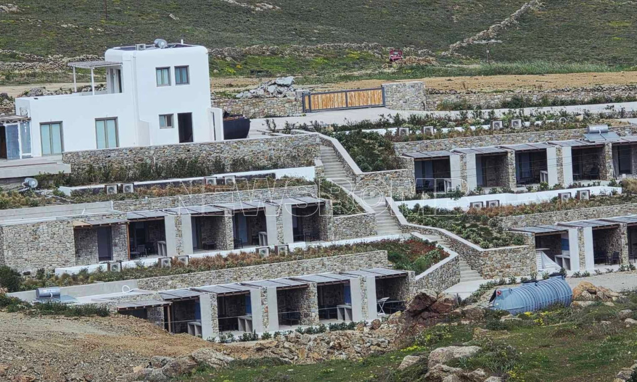 Μύκονος: Σωρεία πολεοδομικών παραβάσεων στο νησί – «Σηκώνουν» ολόκληρες μονάδες σε Ψαρού, Φτελιά