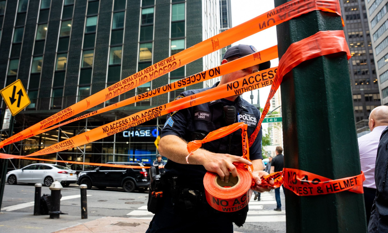 Νέα Υόρκη: Γυναίκα μαχαίρωσε δύο άτομα στην Times Square – Νεκρή η ίδια και το ένα θύμα