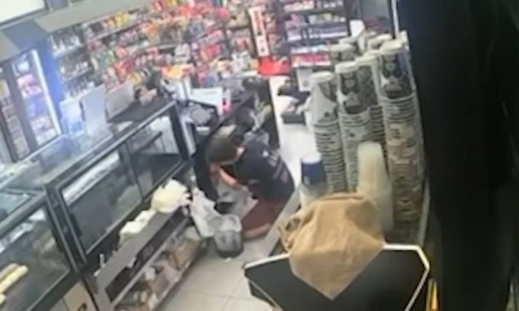 Θεσσαλονίκη: Υπάλληλος άρπαξε τις εισπράξεις και έγινε… καπνός από το μαγαζί που δούλευε