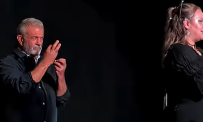 Μελ Γκίμπσον: Σάλος με την κίνησή του προς διερμηνέα νοηματικής – «Ήταν ανόητο, ζητώ συγγνώμη»