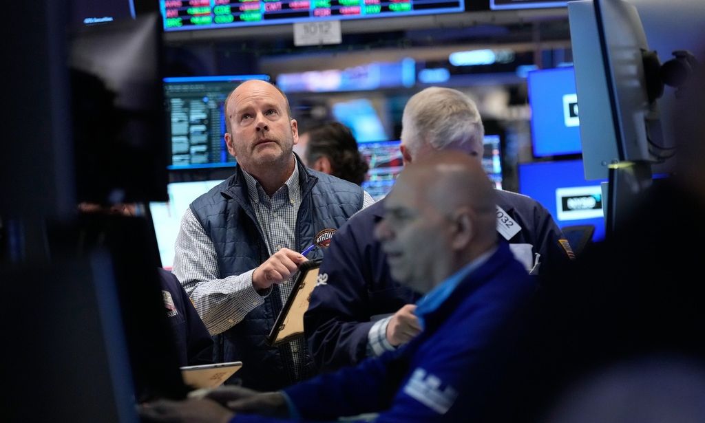 Τρίτη ημέρα απωλειών στη Wall Street – «Βουτιά» για τον Dow Jones
