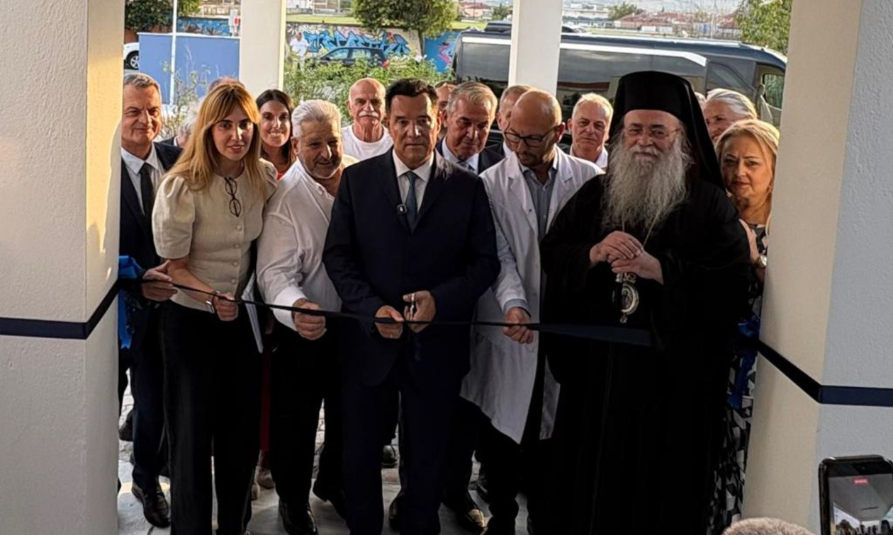 Άδωνις από περιοδεία σε Δυτική Μακεδονία-Θράκη: «Με έπνιξαν στα φιλιά και τα λουλούδια»
