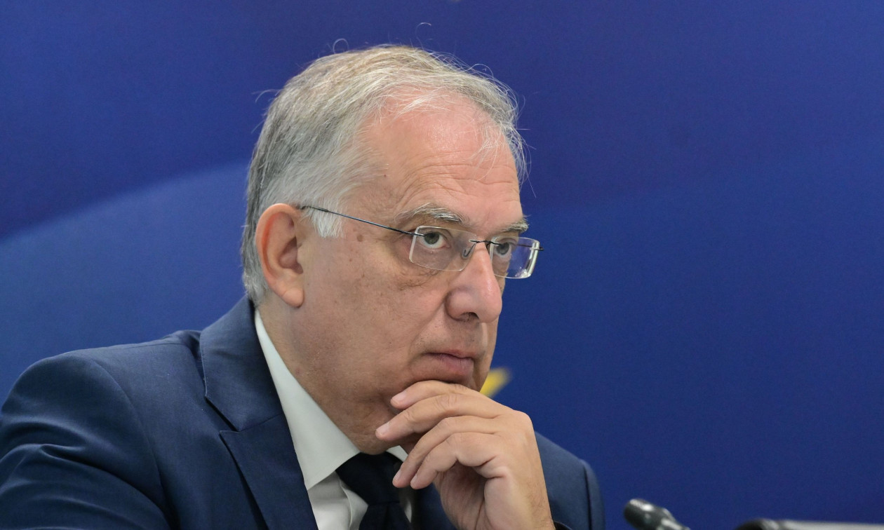 Θεοδωρικάκος: «Ο κ. Τσίπρας τάζει λαγούς με πετραχήλια – Πού θα βρει τα 13 δισ. ευρώ το χρόνο;»
