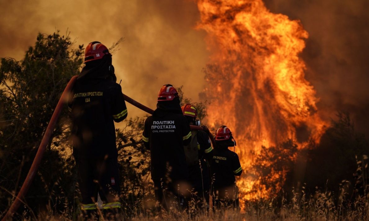 Εύβοια: Πυρκαγιά σε δάσος της Κύμης – Μεγάλη πυροσβεστική επιχείριση