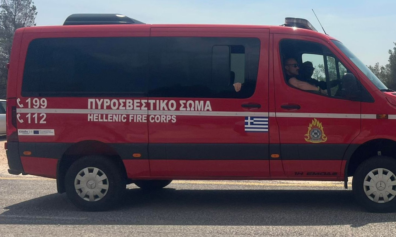 Φωτιά στους Πετσάκους Αχαΐας – Στη μάχη επτά εναέρια μέσα