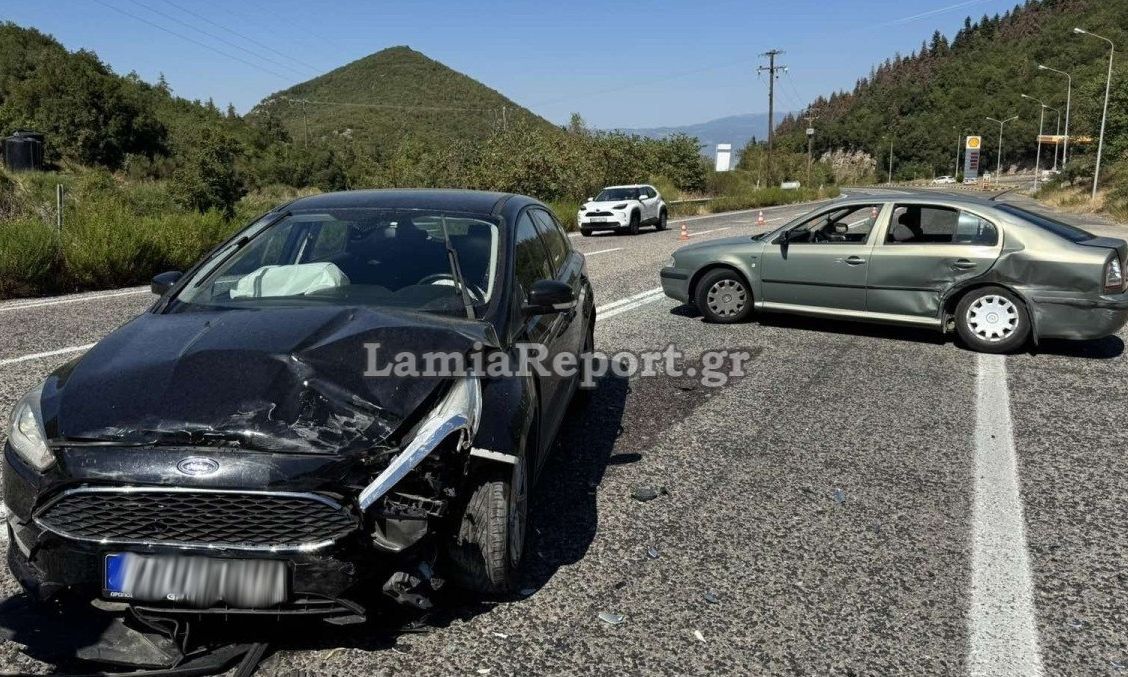 Λαμία: Σοβαρό τροχαίο στο δρόμο προς Μπράλο – Στο νοσοκομείο πατέρας και γιος