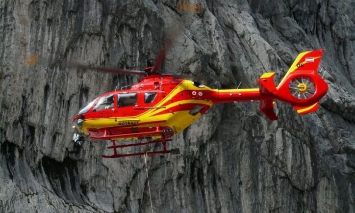 1762079-rescue-helicopter-61009_1920.jpg