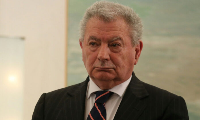 1762126-dc05efe8-sifis-valurakis-protasi-eisaggelea.jpg