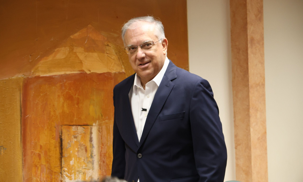 Θεοδωρικάκος: «Σταθερή πολιτική μας είναι η μείωση των φόρων»