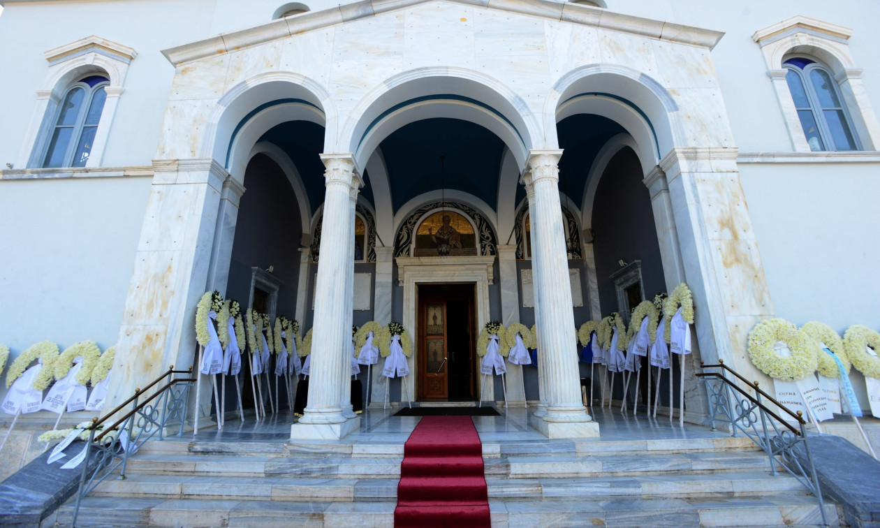 Σε κλίμα οδύνης στον Πύργο η κηδεία του επισμηναγού Γιάννη Μπλέσια
