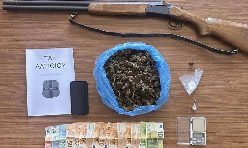 Λασίθι: Έκρυβαν στο σπίτι ναρκωτικά και στο μιτάτο όπλο – Συνελήφθησαν πατέρας και γιος