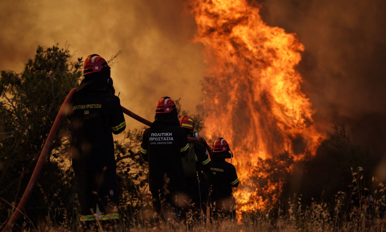 Πυροσβεστική: Τρεις συλλήψεις για πυρκαγιές από αμέλεια σε Λαύριο και Τρίκαλα