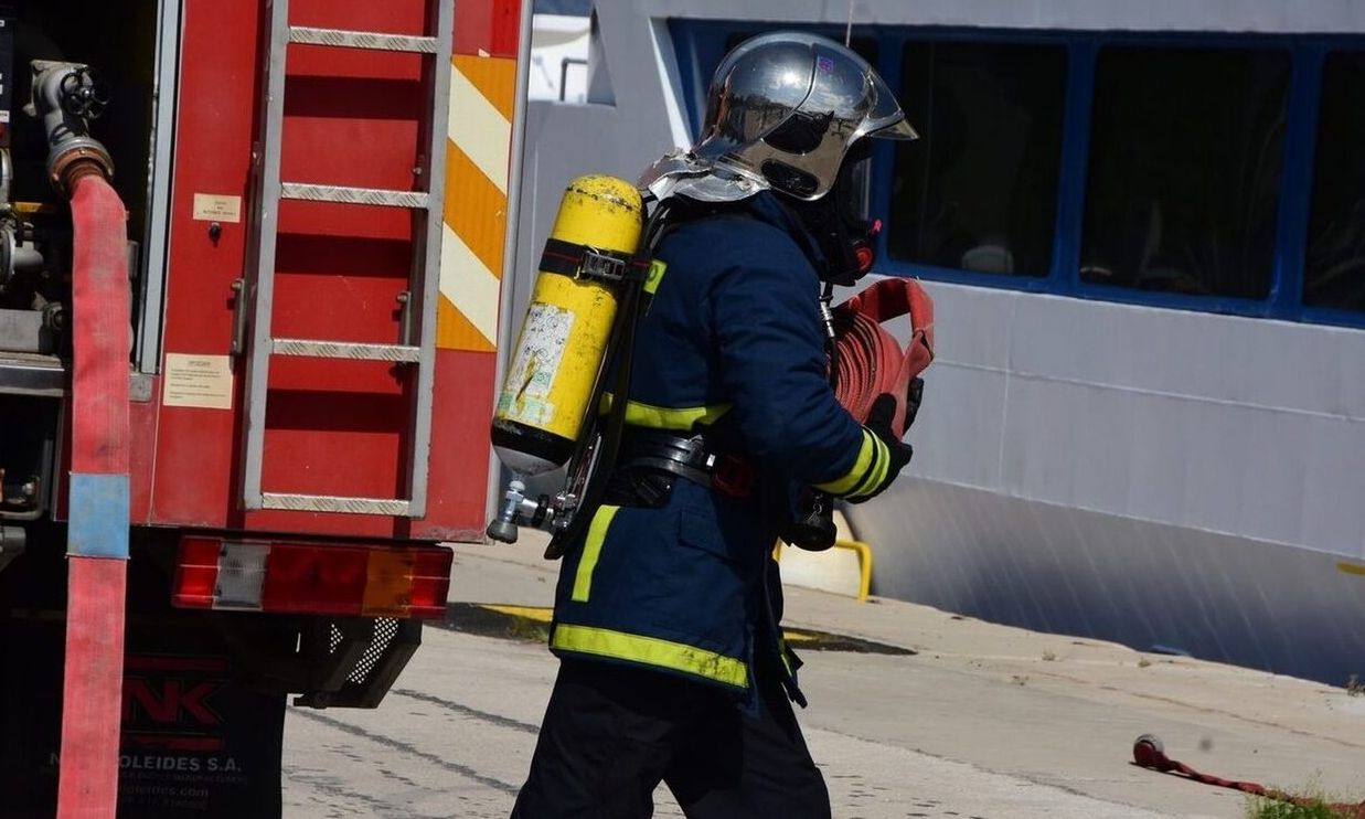 Μαρκόπουλο Αττικής: Υπό έλεγχο μέσα σε 40 λεπτά η φωτιά