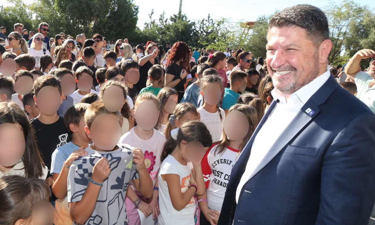Ο Νίκος Χαρδαλιάς βρέθηκε σε εγκαίνια και αγιασμούς σχολείων στο Ηράκλειο, το Ίλιον και την Παιανία